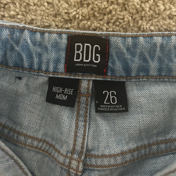 BDG high-rise mom jeans - Picture 3 of 3